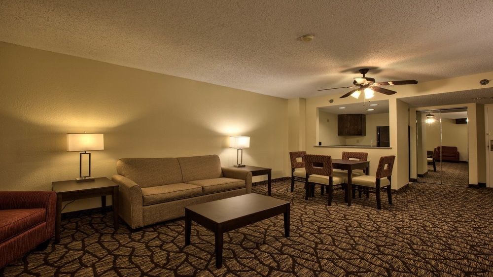 HOLIDAY INN EXPRESS TALLAHASSEE - I-10 E