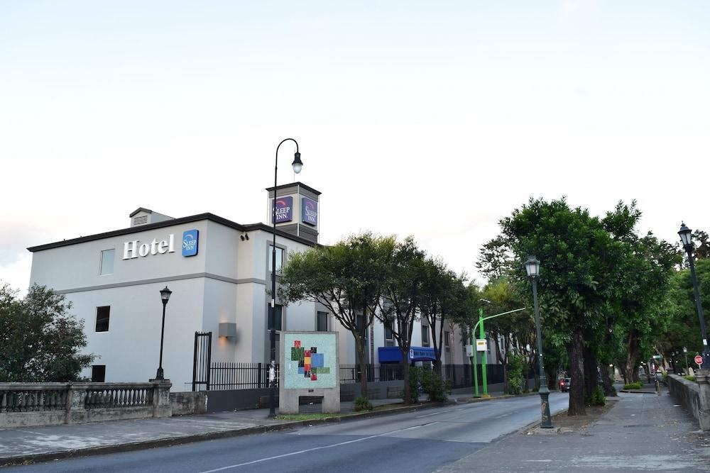 SLEEP INN SAN JOSE PASEO LAS DAMAS photo 4