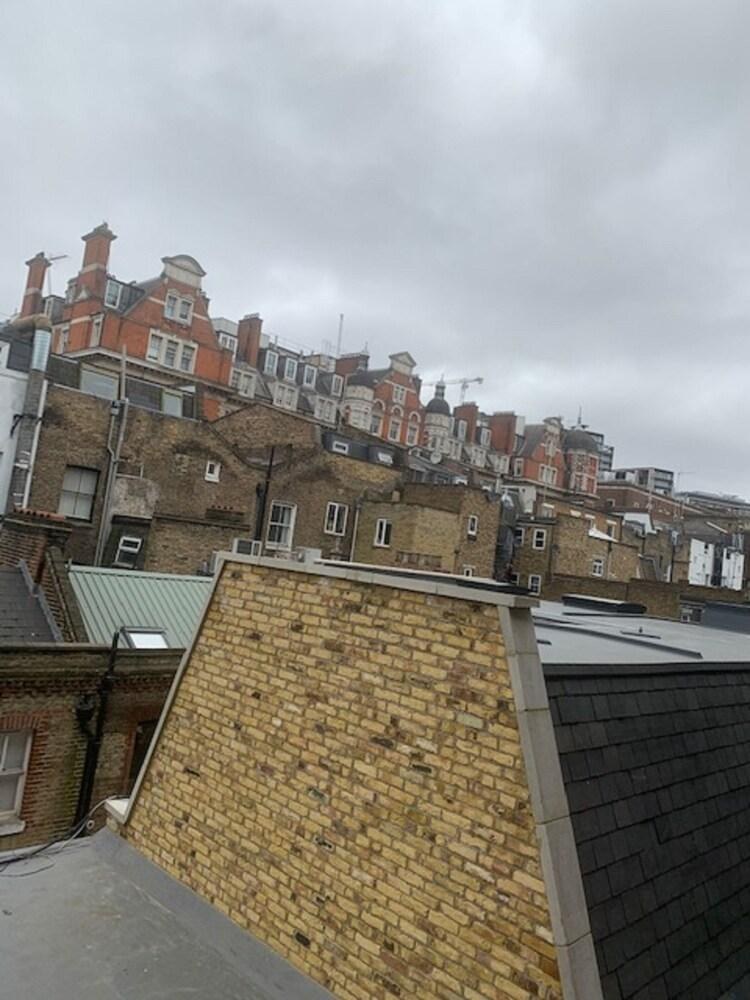 Tony's House Hotel photo 2
