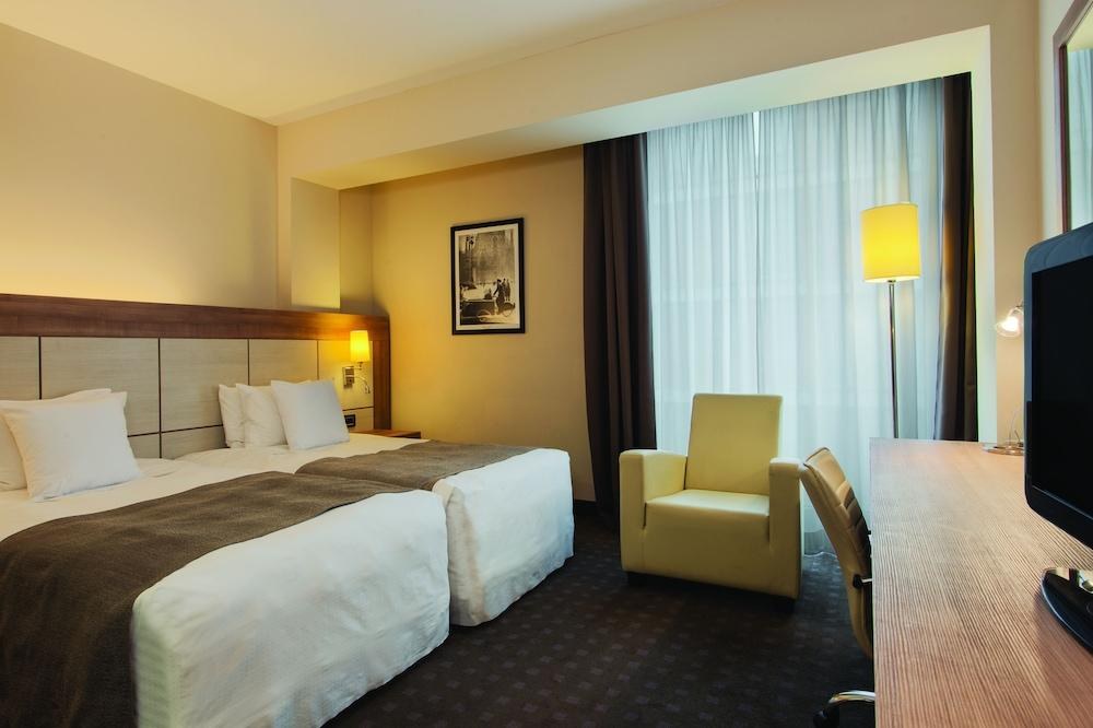 DOUBLETREE BY HILTON MILAN photo 3