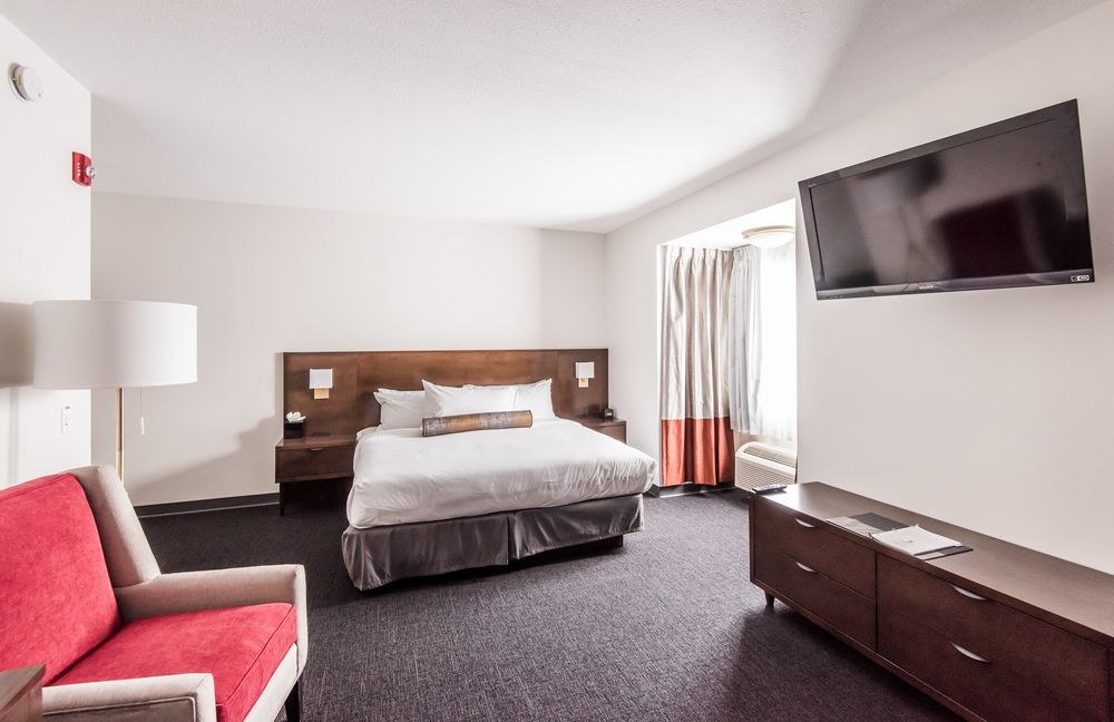 EDGEWATER HOTEL photo 1