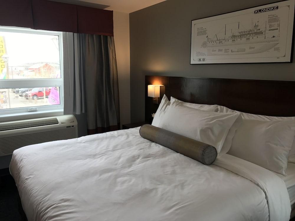 EDGEWATER HOTEL photo 3