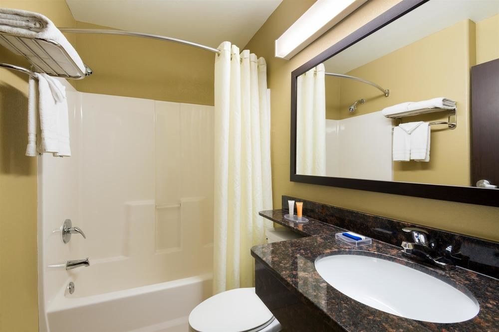 SURESTAY HOTEL BY BEST WESTERN SAN ANTONIO WEST SEAWORLD photo 1