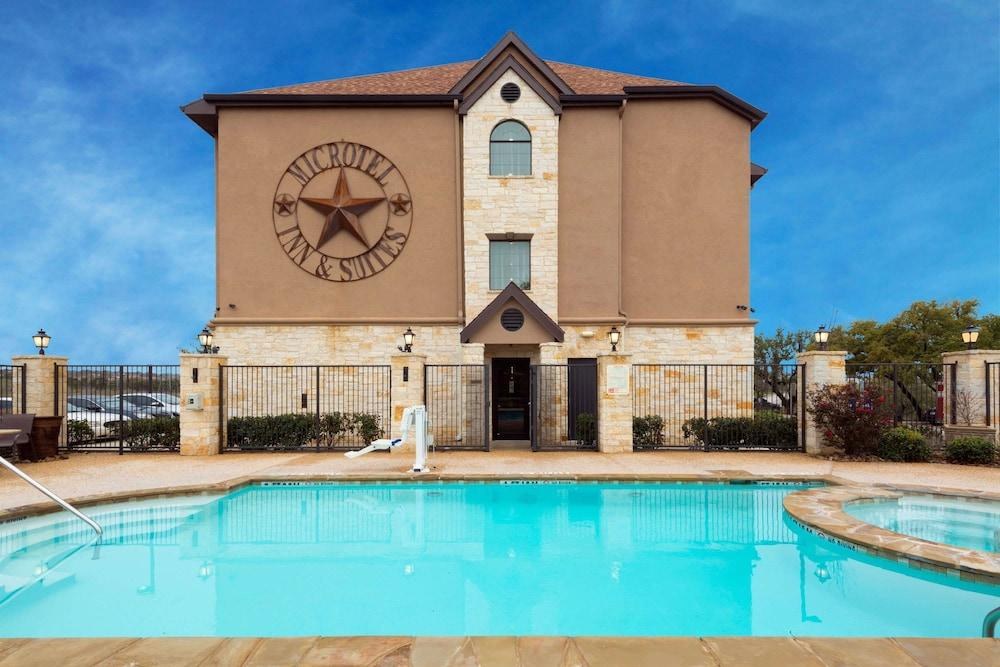 SURESTAY HOTEL BY BEST WESTERN SAN ANTONIO WEST SEAWORLD photo 3