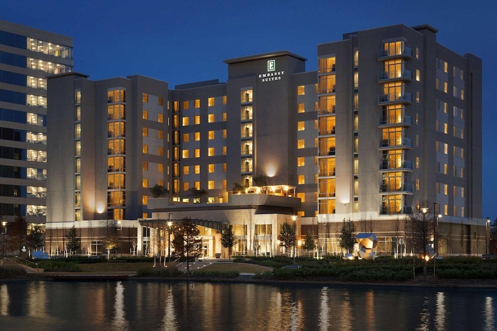 EMBASSY SUITES BY HILTON THE WOODLANDS photo 4