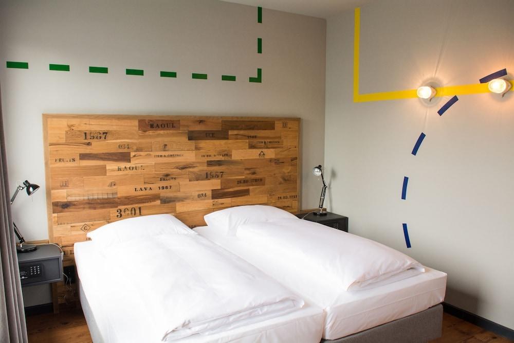KROGER BY UNDERDOG HOTELS photo 2
