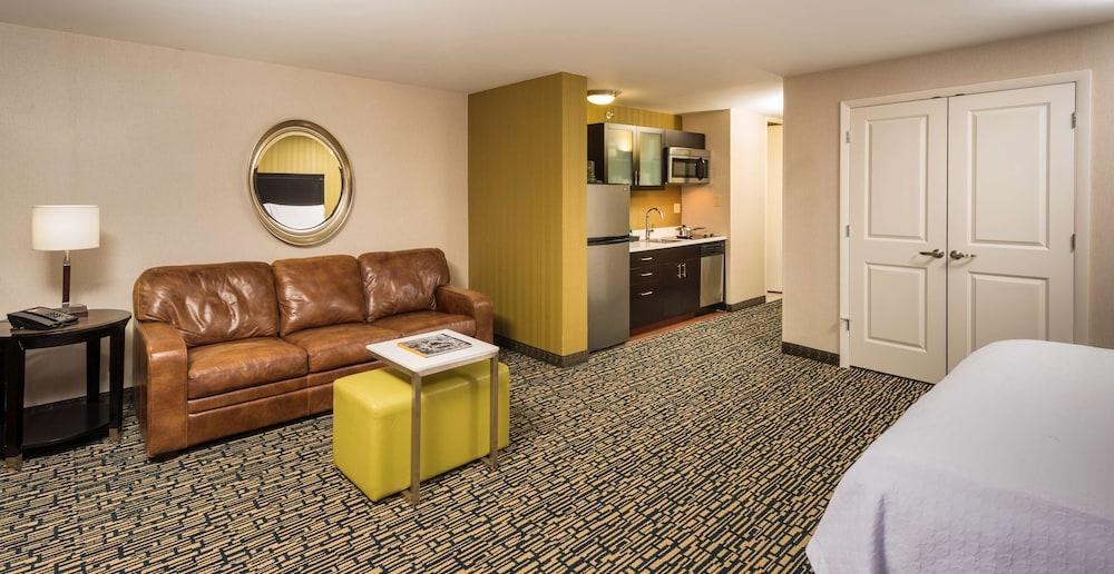 Homewood Suites by Hilton Chicago Downtown/Magnificent Mile photo 2