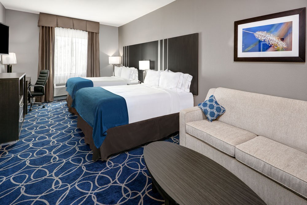 Holiday Inn Express & Suites Houston Intercontinental Arpt photo 1