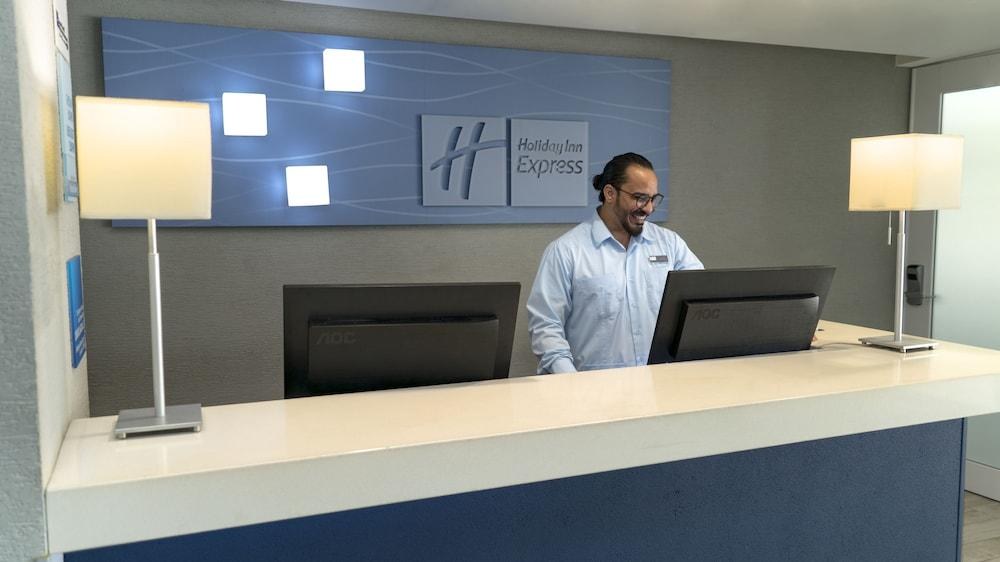 HOLIDAY INN EXPRESS SAN JUAN CONDADO photo 3