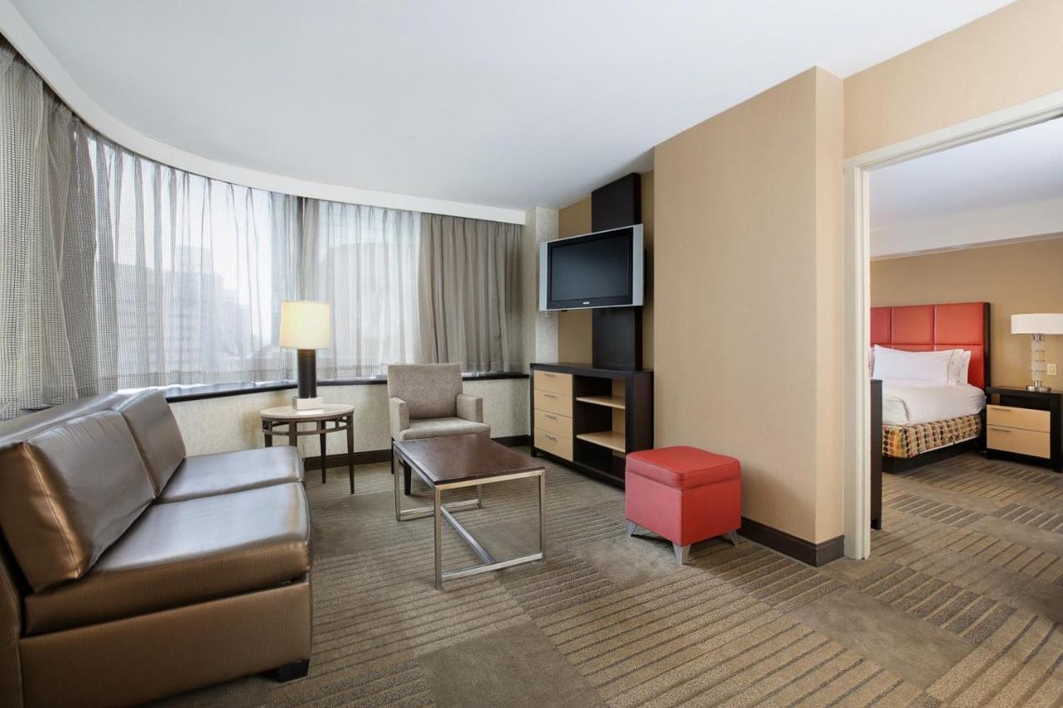 HOLIDAY INN EXPRESS DENVER DOWNTOWN photo 4