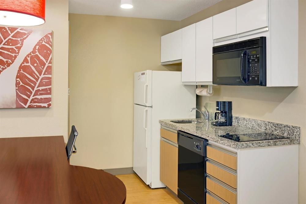 MAINSTAY SUITES CHARLOTTE - EXECUTIVE PARK