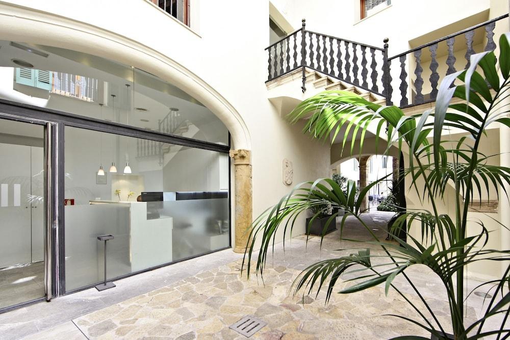 HOTEL TRES photo 1