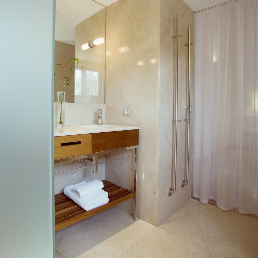 HOTEL TRES photo 4