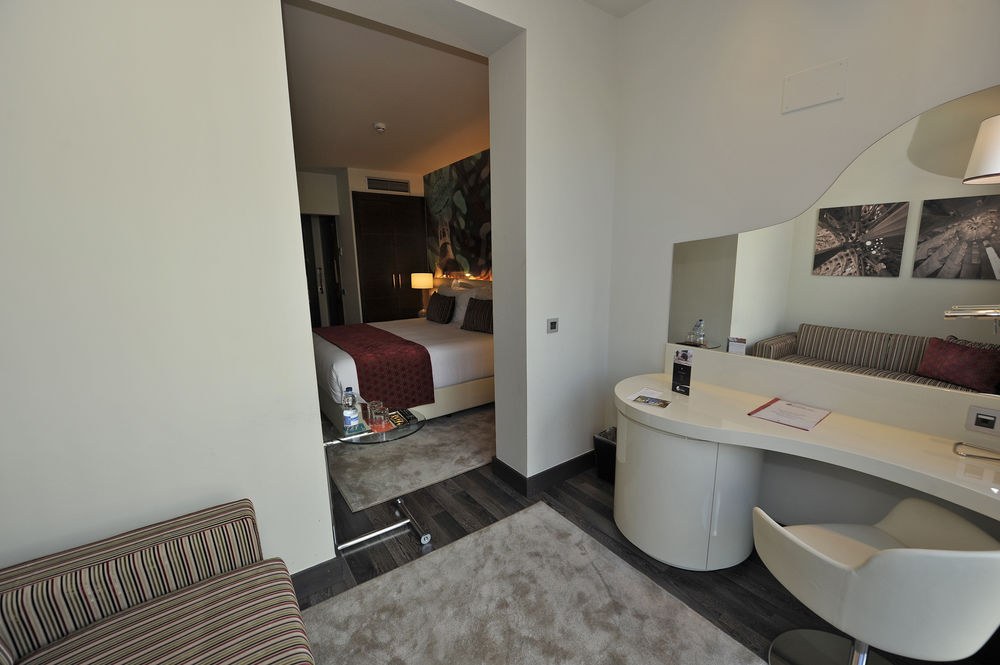 HOTEL INDIGO BARCELONA - PLAZA CATALUNYA photo 2