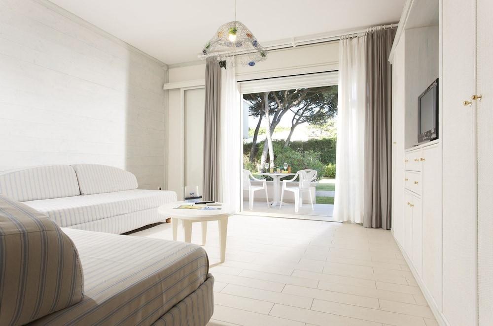 Gallia Hotel & Resort photo 2