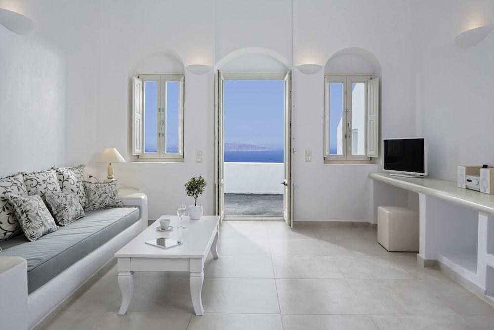 AMBER LIGHT VILLAS photo 2