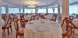 Hotel Globus, Sure Hotel Collection by Best Western photo 2