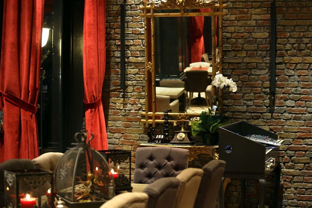 Aly Port Hotel photo 1