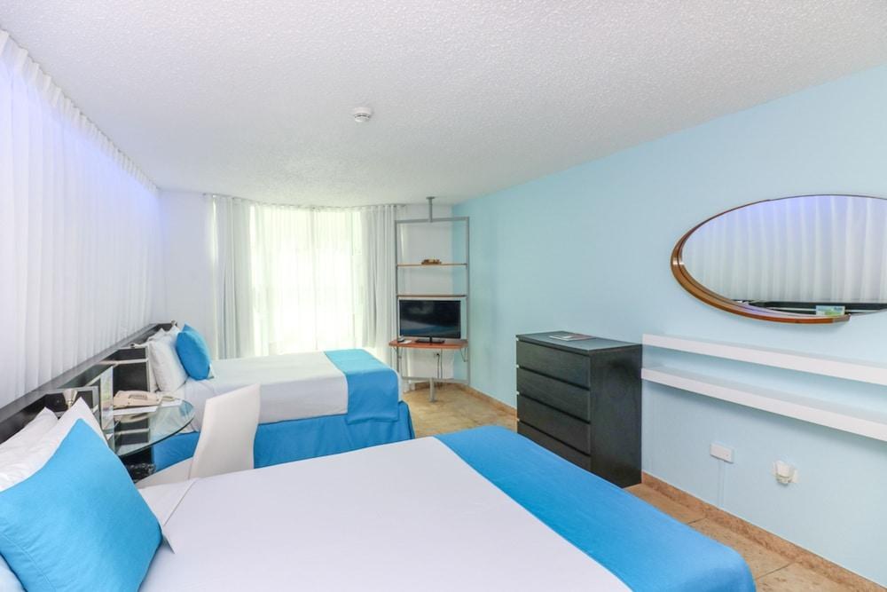 SAN JUAN WATER BEACH CLUB HOTEL photo 3