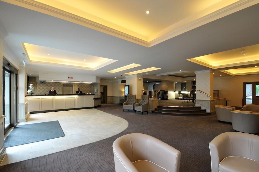 THE BROMLEY COURT HOTEL photo 3