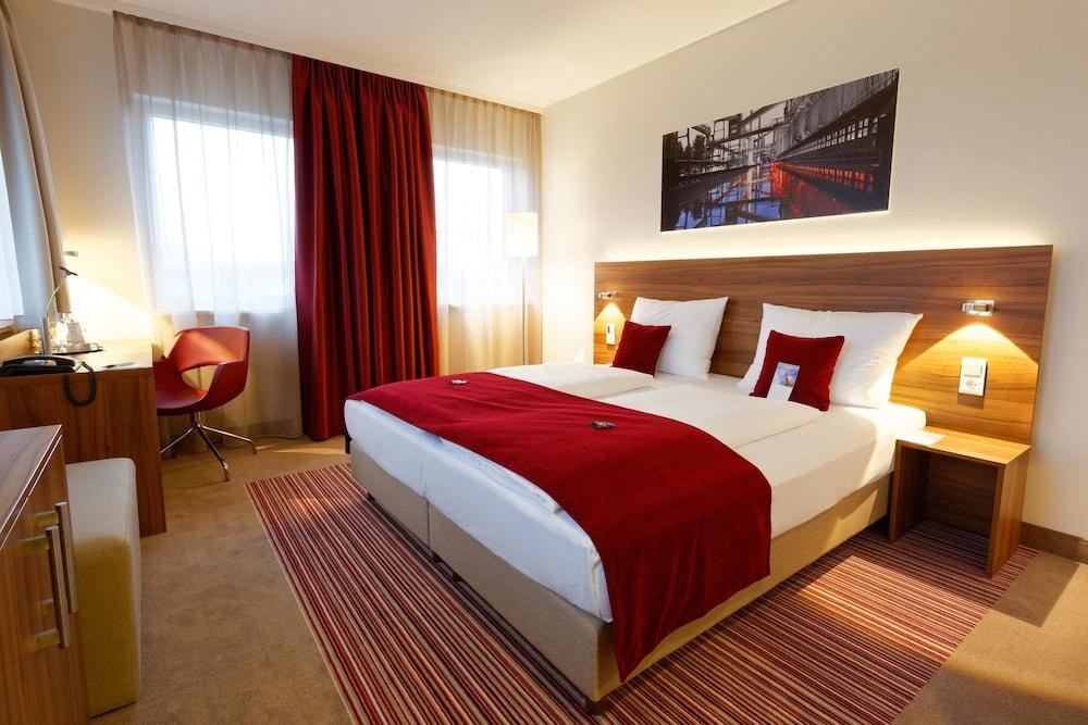 GHOTEL hotel & living Essen photo 2
