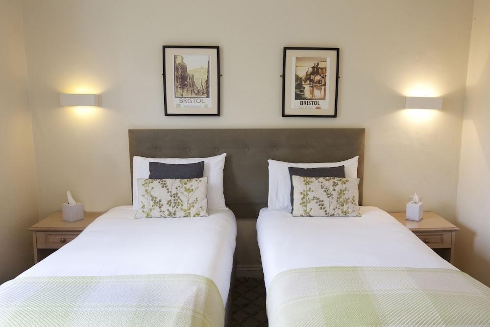 Victoria Square Hotel photo 2