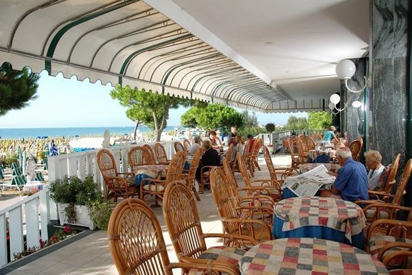 Hotel Carlton