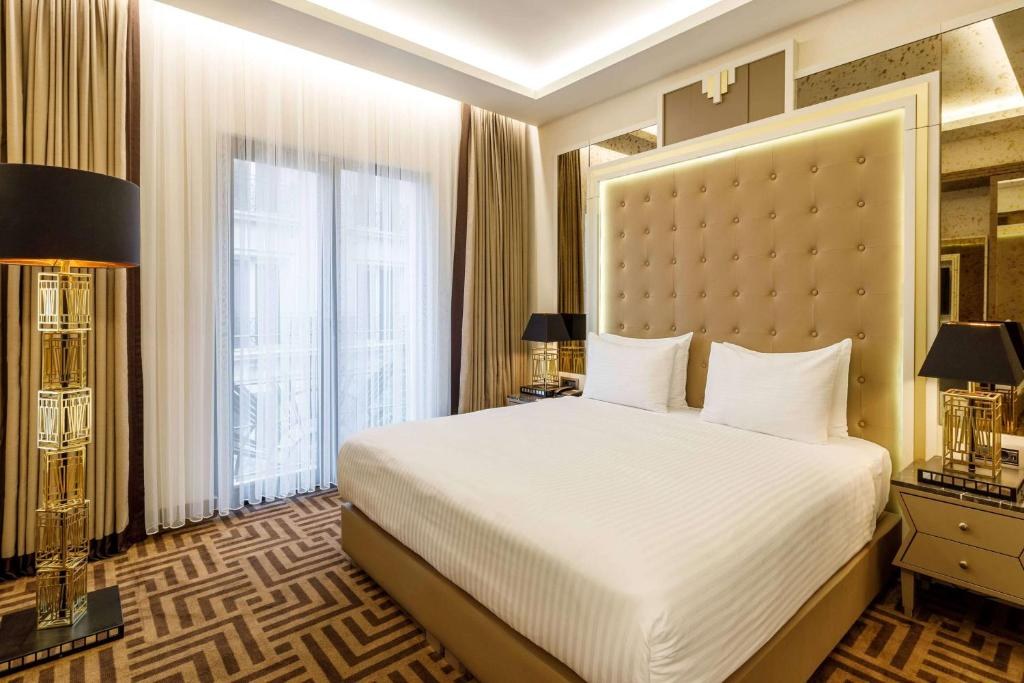 RAMADA HOTEL & SUITES ISTANBUL GOLDEN HORN photo 3