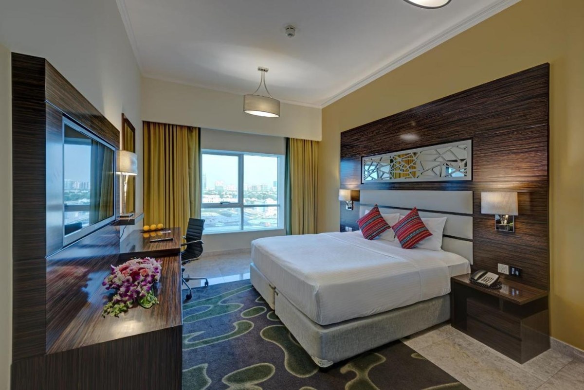 VINTAGE GRAND HOTEL photo 2