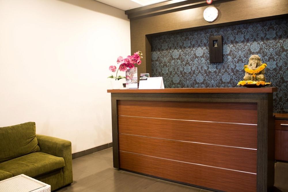 TRANSERA KAMINI LEGIAN HOTEL photo 2