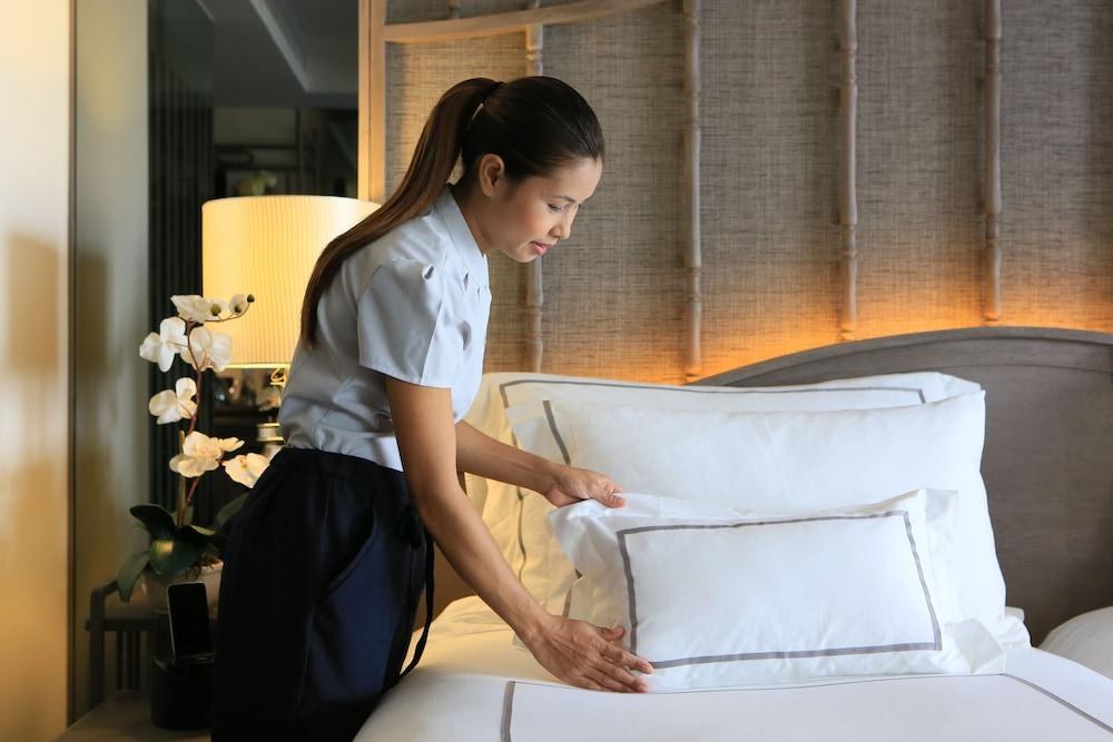 RIVA SURYA BANGKOK/RS photo 2