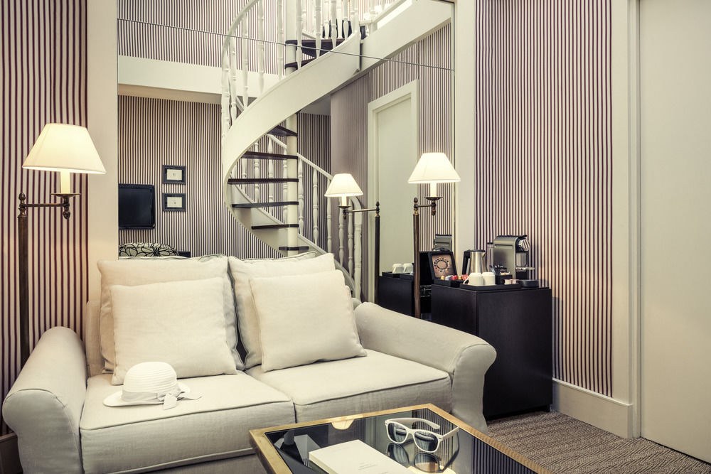 Le Belgrand Hotel Paris Champs Elysees, Tapestry Collection by Hilton photo 2