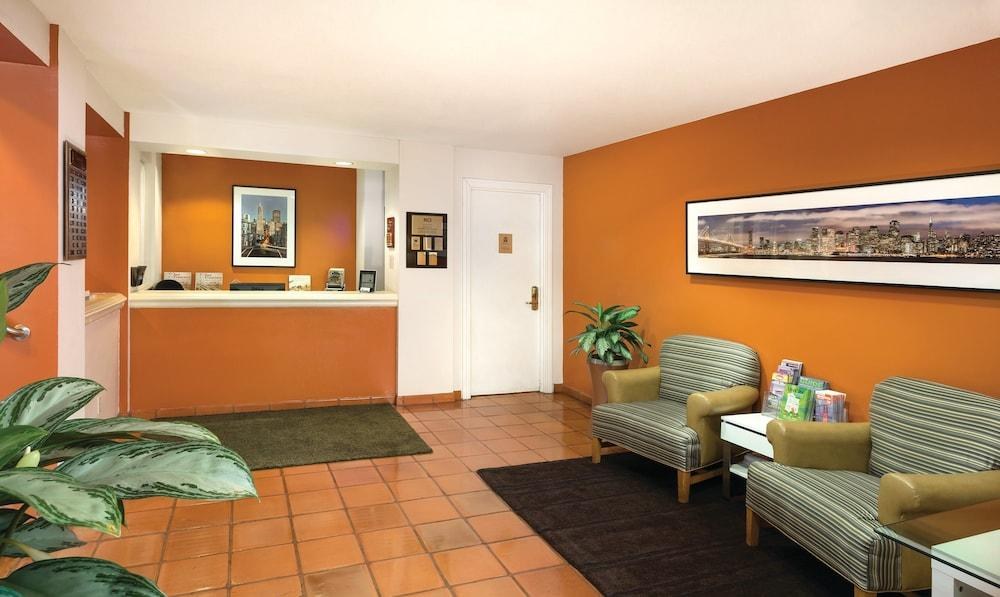 SUITES AT FISHERMANS WHARF photo 3