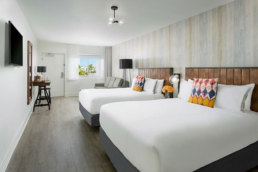 Kenmore Village Hotel, South Beach photo 2