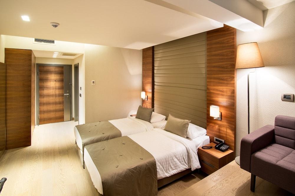 Hotel Arcadia Blue Istanbul photo 2
