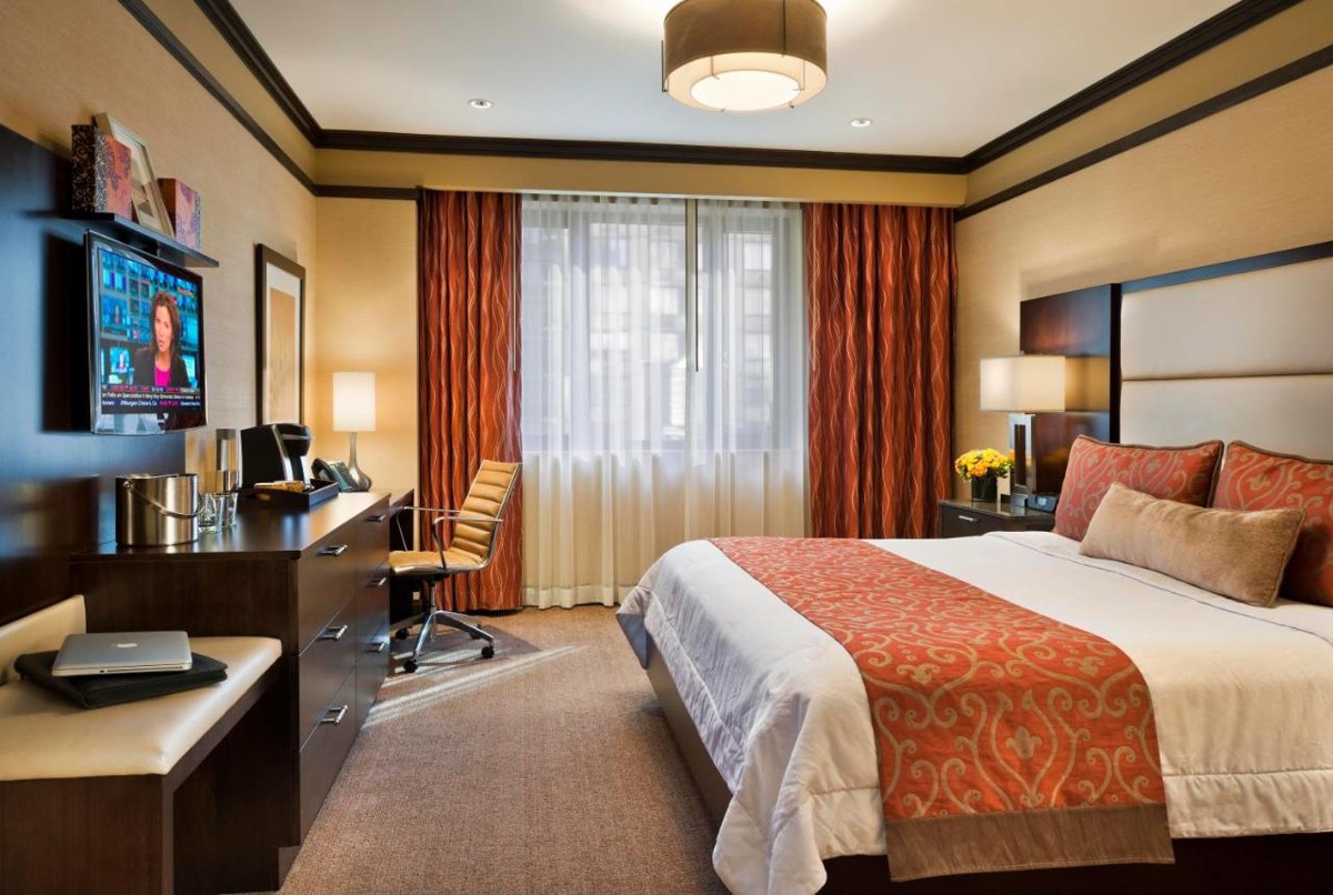 THE PEARL HOTEL