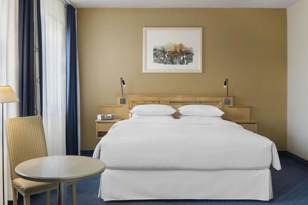 B&B HOTEL Brussels Centre Louise photo 4