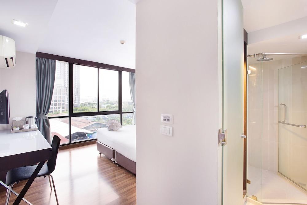 MIDA HOTEL NGAMWONGWAN photo 3
