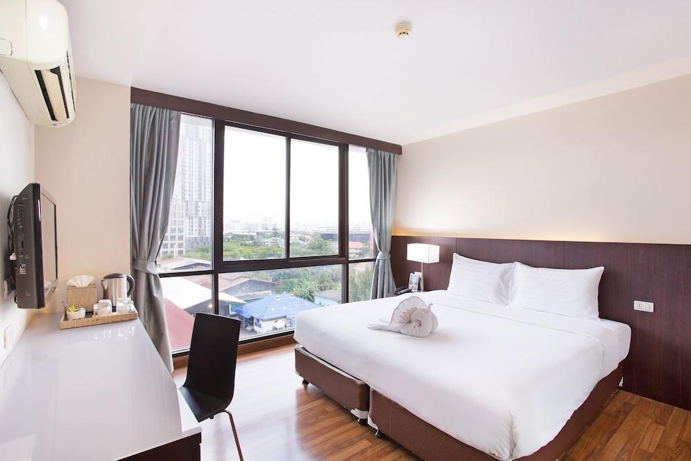 MIDA HOTEL NGAMWONGWAN photo 4