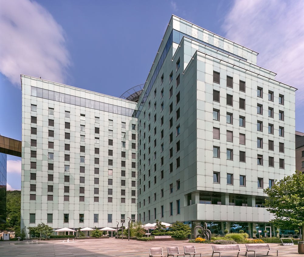 GRAND HOTEL RIVER PARK, A LUXURY COLLECTION HOTEL, BRATISLAVA photo 1