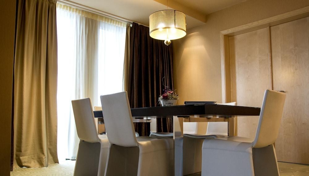 Ramada Sibiu photo 2