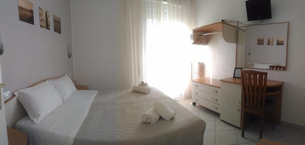 Hotel Prestige photo 2