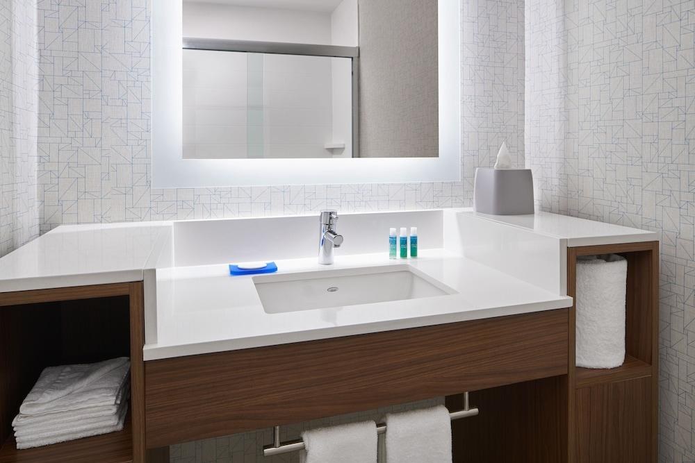 HOLIDAY INN EXPRESS RICHMOND - DOWNTOWN photo 3
