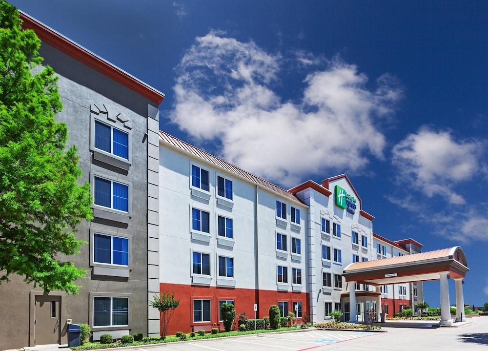 HOLIDAY INN EXPRESS HOTEL & SUITES DALLAS LEWISVILLE photo 3