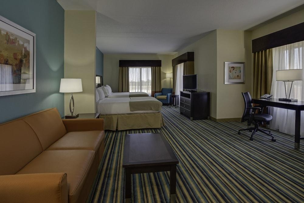 HOLIDAY INN EXPRESS & SUITES ORLANDO EAST-UCF AREA photo 2