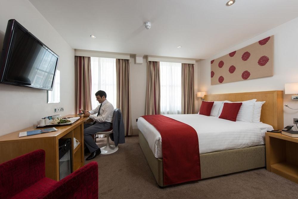 PARK INTERNATIONAL HOTEL photo 2