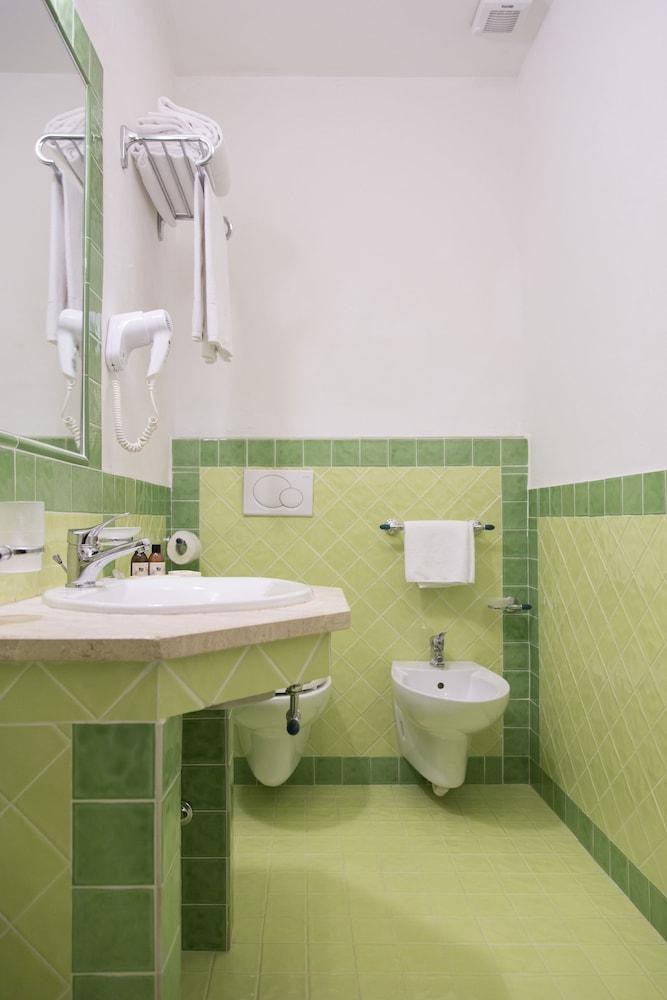 Blu hotel Laconia Village photo 4
