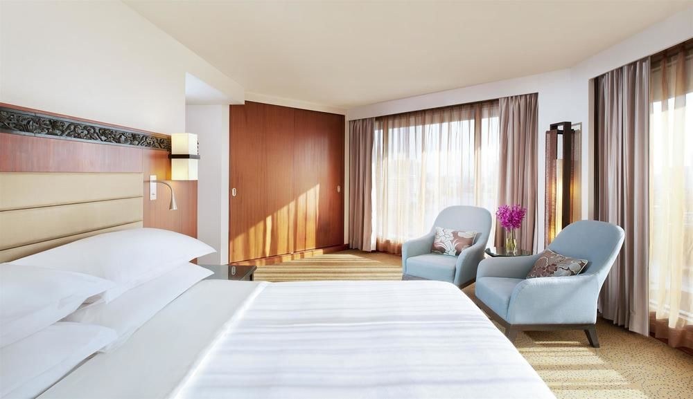 Royal Orchid Sheraton Riverside Hotel Bangkok photo 2