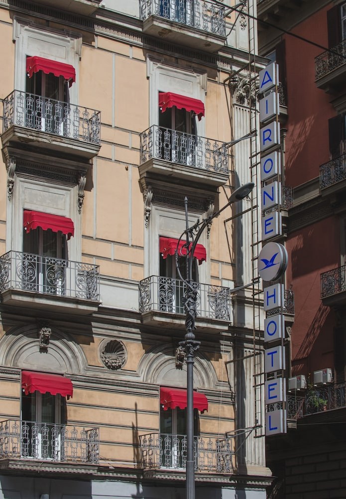 Hotel Airone