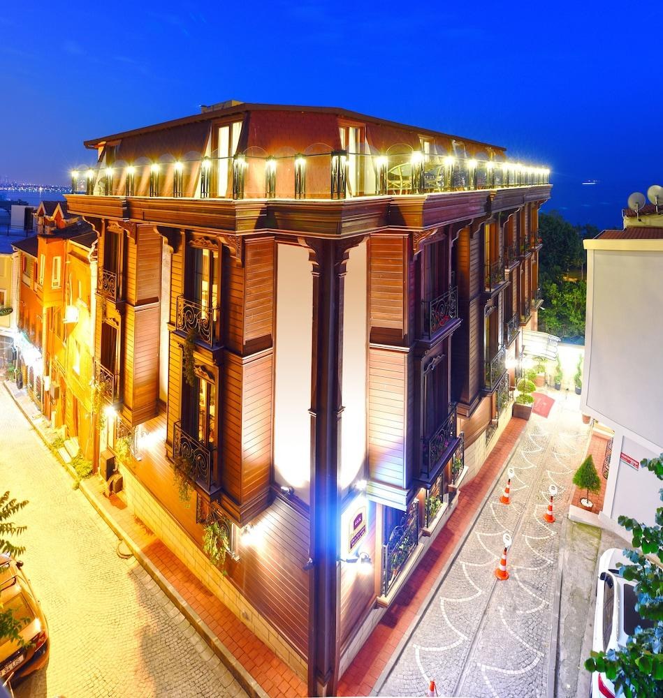 GLK PREMIER SEA MANSION SUITES photo 4